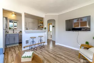 606 S 61st St, Tacoma, WA 98408 - Photo 7