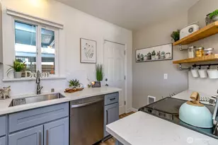 606 S 61st St, Tacoma, WA 98408 - Photo 11