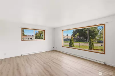 1074 Walnut Street, Bremerton, WA 98310 - Photo 5