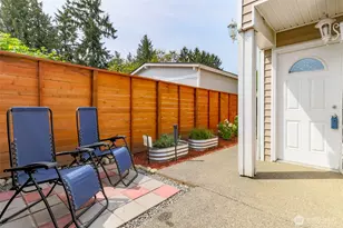 10426 17th Ave SW, Seattle, WA 98146 - Photo 3