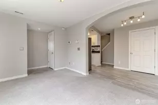 10426 17th Ave SW, Seattle, WA 98146 - Photo 9