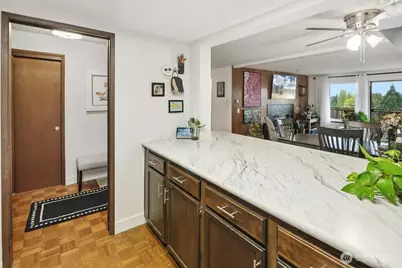 9710 Greenwood Avenue N #303, Seattle, WA 98103 - Photo 9
