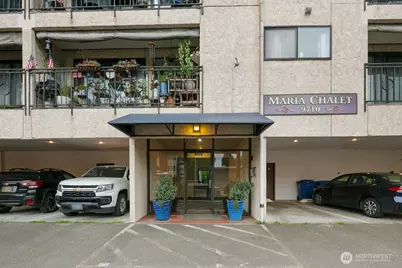 9710 Greenwood Avenue N #303, Seattle, WA 98103 - Photo 1