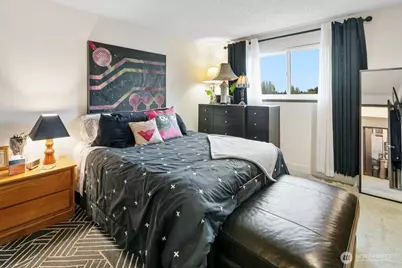 9710 Greenwood Avenue N #303, Seattle, WA 98103 - Photo 15