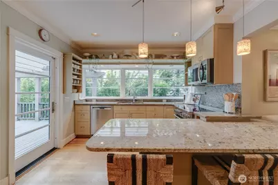 1311 N 78th Street, Seattle, WA 98103 - Photo 11