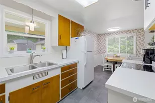 252 & 250 NW Sigurd Hanson Rd, Poulsbo, WA 98370 - Photo 35