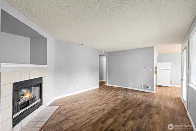 10010 Golden Given Road E #4, Tacoma, WA 98445 - Photo 7
