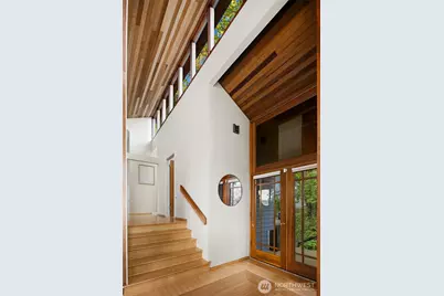 7931 E Mercer Way, Mercer Island, WA 98040 - Photo 15