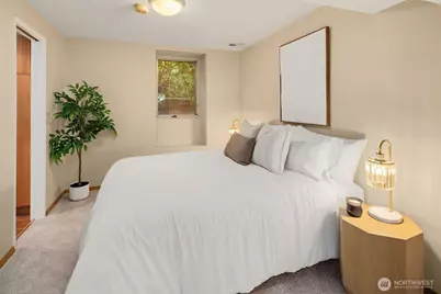 7931 E Mercer Way, Mercer Island, WA 98040 - Photo 23
