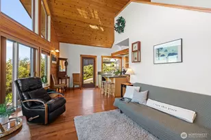 101 E Pine St, Union, WA 98592 - Photo 7
