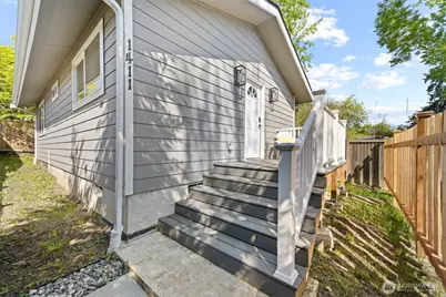 1411 26th Avenue, Seattle, WA 98122 - Photo 3