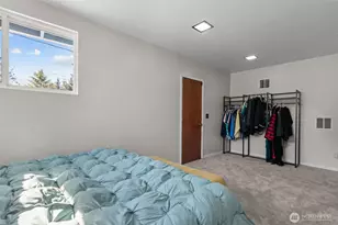 16022 126th Ave SE, Renton, WA 98058 - Photo 11