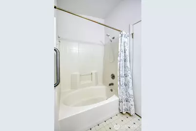 636 Chenois Avenue NE, Ocean Shores, WA 98569 - Photo 11
