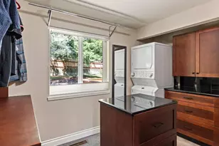 2331 Fir St, Bellingham, WA 98229 - Photo 13