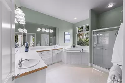1120 W Lake Sammamish Parkway SE, Bellevue, WA 98008 - Photo 27