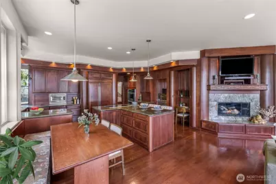 1120 W Lake Sammamish Parkway SE, Bellevue, WA 98008 - Photo 9