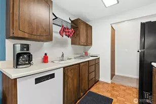 5506 220th St SW, Mountlake Terrace, WA 98043 - Photo 7