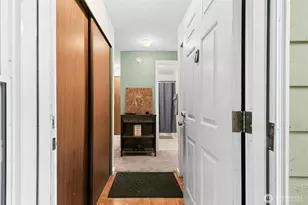 5506 220th St SW, Mountlake Terrace, WA 98043 - Photo 3