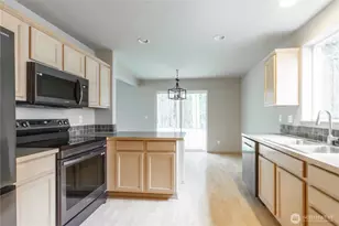 22463 SE 244th St, Maple Valley, WA 98038 - Photo 7
