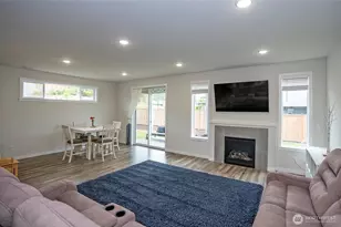 3843 SW Sylvia Ct, Port Orchard, WA 98367 - Photo 11