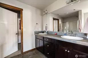 2837 SW Fairway Point Dr, Oak Harbor, WA 98277 - Photo 23