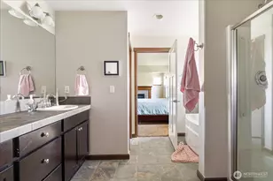 2837 SW Fairway Point Dr, Oak Harbor, WA 98277 - Photo 25