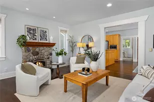9039 North Town Dr NE, Bainbridge Island, WA 98110 - Photo 5