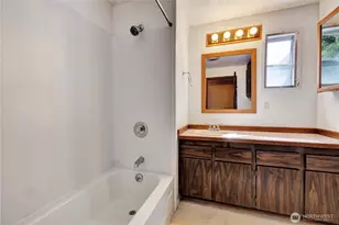 18425 NE 95th St, Redmond, WA 98052 - Photo 11