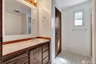18425 NE 95th St, Redmond, WA 98052 - Photo 9