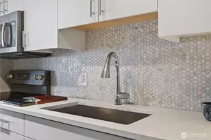 308 E Republican St, Seattle, WA 98102 - Photo 7