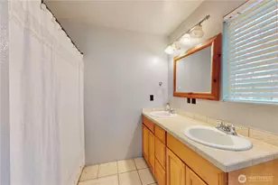 219 Ocean Beach Rd, Hoquiam, WA 98550 - Photo 17