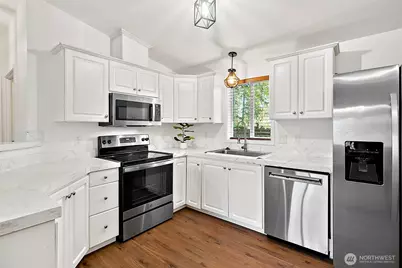 1720 Maple Lane Court #22, Kent, WA 98030 - Photo 11