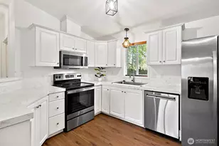 1720 Maple Ln Ct, Kent, WA 98030 - Photo 11