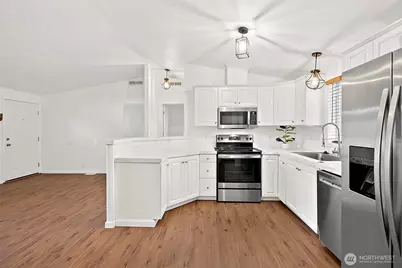 1720 Maple Lane Court #22, Kent, WA 98030 - Photo 9