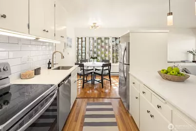 2524 Boyer Avenue E #446, Seattle, WA 98102 - Photo 5