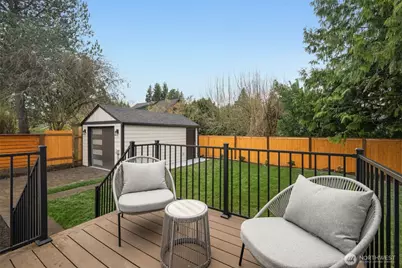 8711 28th Avenue NW, Seattle, WA 98117 - Photo 27