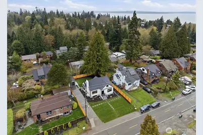 8711 28th Avenue NW, Seattle, WA 98117 - Photo 33