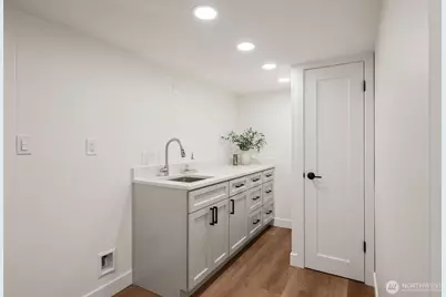 8711 28th Avenue NW, Seattle, WA 98117 - Photo 25