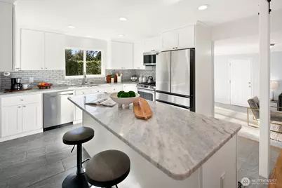 7037 NE 137th Street, Kirkland, WA 98034 - Photo 13