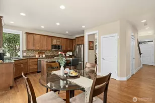 24237 229th Ave SE, Maple Valley, WA 98038 - Photo 9