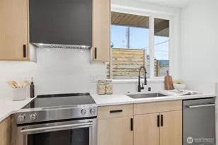 6406 Fauntleroy Wy SW, Seattle, WA 98136 - Photo 15