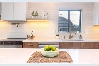 7210 Seward Park Avenue S, Seattle, WA 98118 - Photo 9