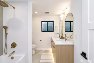 7210 Seward Park Ave S, Seattle, WA 98118 - Photo 15
