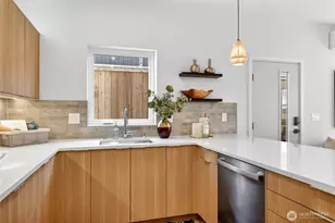 4140 44th Ave SW, Seattle, WA 98116 - Photo 13