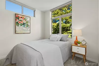 4411 Meridian Avenue N, Seattle, WA 98103 - Photo 21