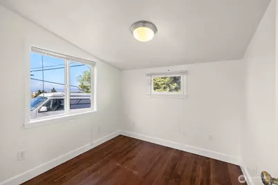 233 W Third Street, Port Angeles, WA 98362 - Photo 23