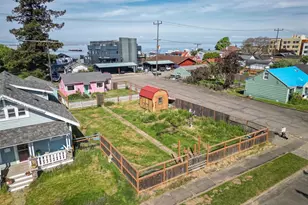233 W 3rd St, Port Angeles, WA 98362 - Photo 35