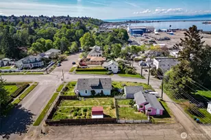 233 W 3rd St, Port Angeles, WA 98362 - Photo 29