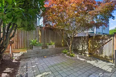 628 NW 85th Street, Seattle, WA 98117 - Photo 3