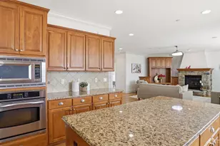 11935 SE 76th St, Newcastle, WA 98056 - Photo 13